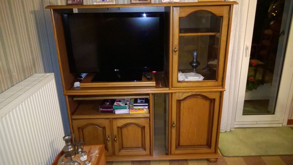 Meuble TV en ch&ecirc;ne massif Meubles
