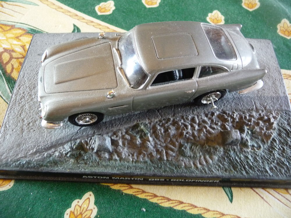 voiture 007....j bond Jeux / jouets