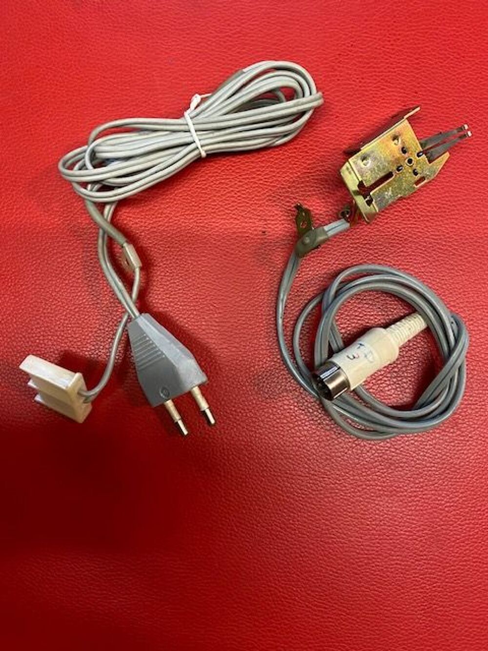 Dual C&acirc;ble secteur et Modulation Audio et hifi