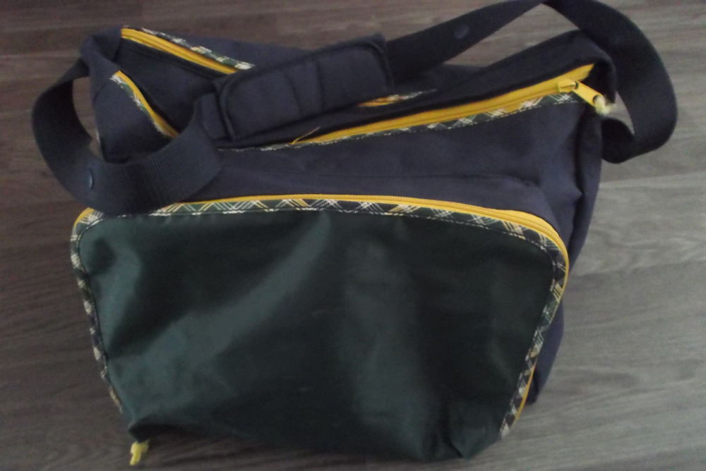 Sac a langer b&eacute;b&eacute; avec range biberon Puériculture