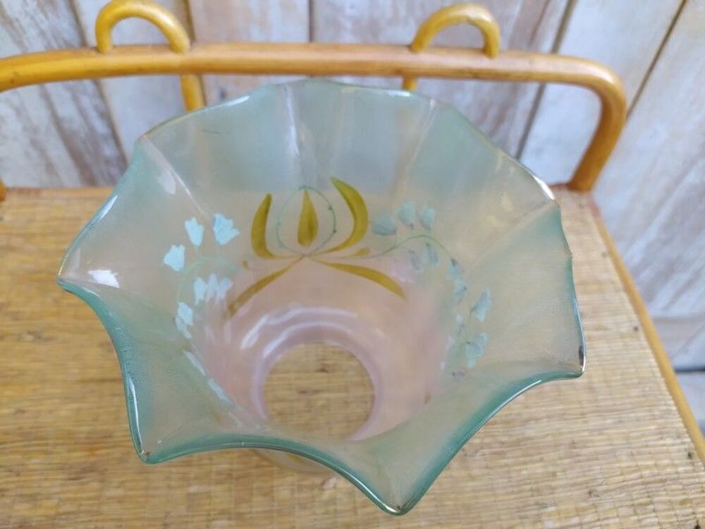 Grande Tulipe Verre de Lampe &agrave; P&eacute;trole Verte Fleurs Emaill&eacute;e Décoration