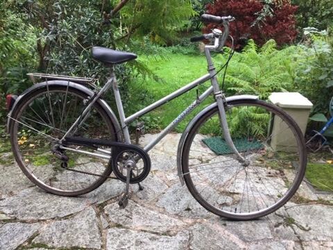 velo femme 50 L�vis-Saint-Nom (78)