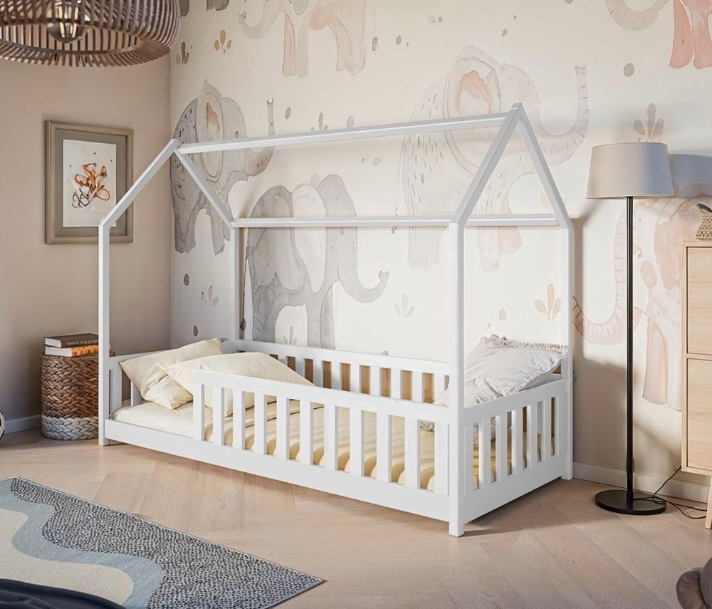Lit cabane avec sommier et barri&egrave;re blanche 90x190. Mobilier enfants