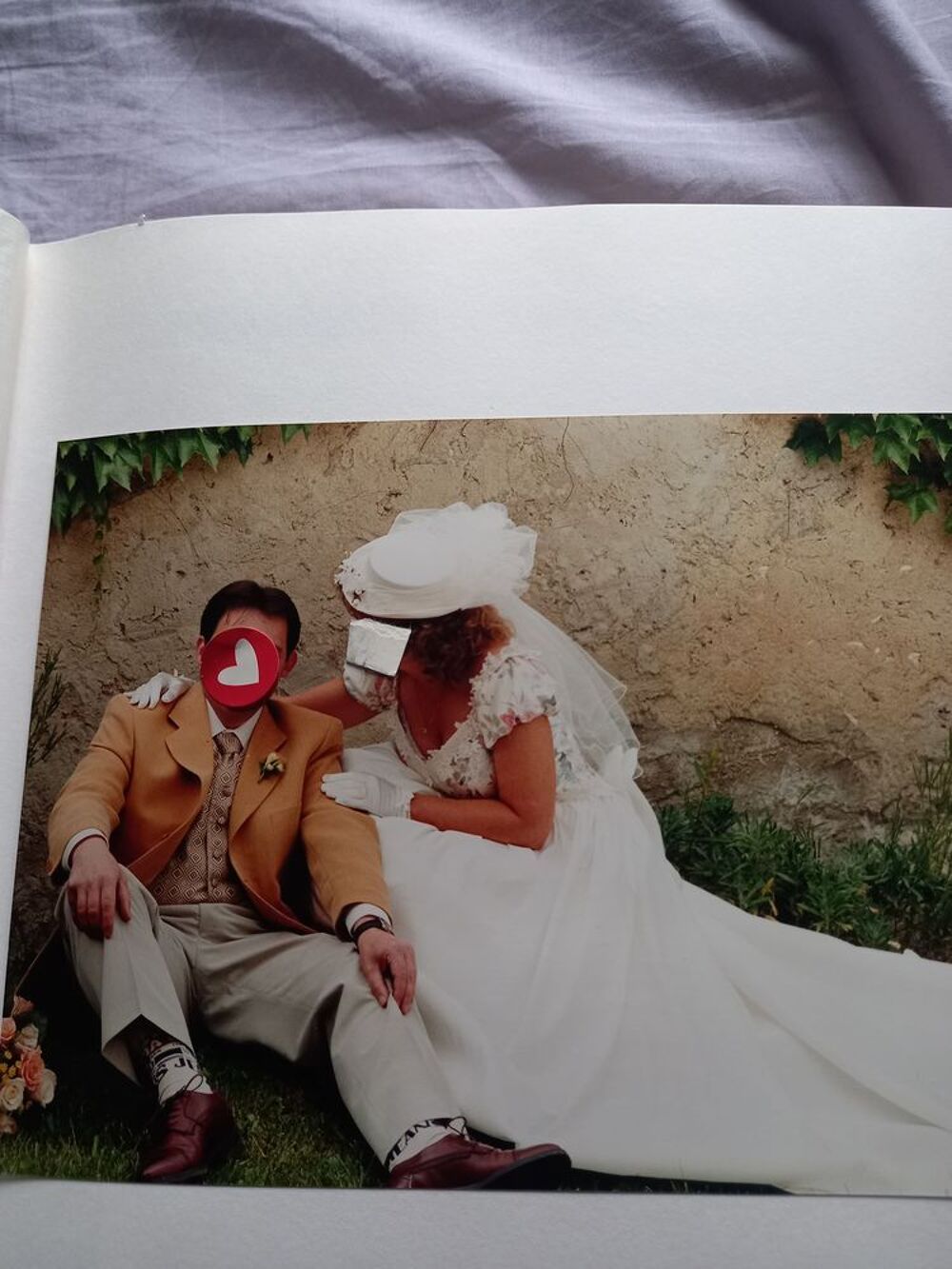 Robe de mari&eacute;e taille 42-46
Tr&egrave;s belle qualite Vêtements