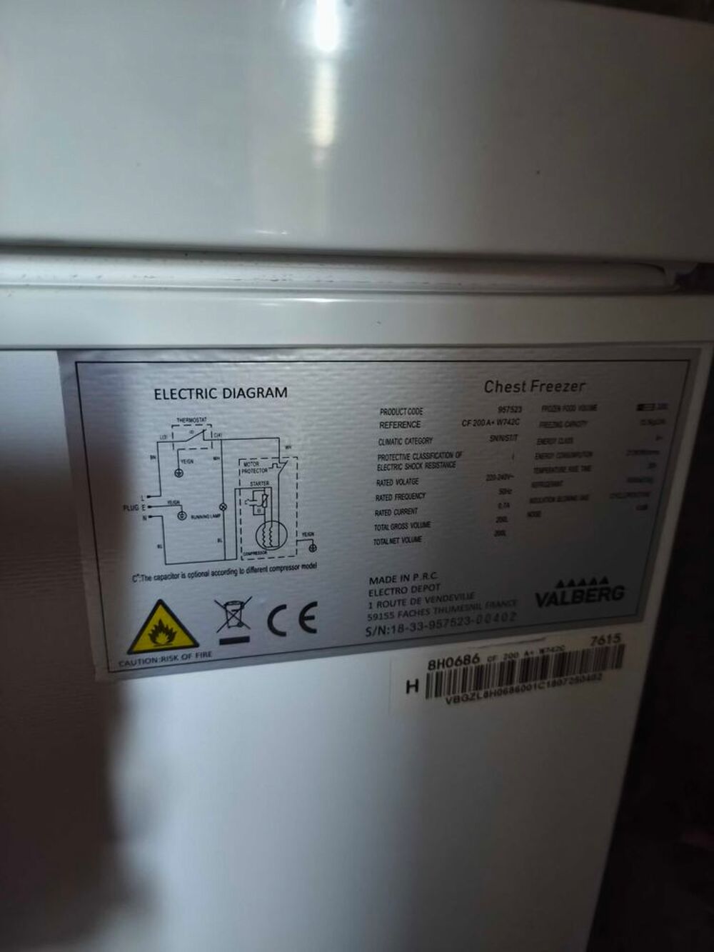 Cong&eacute;lateur coffre Valberg Electroménager