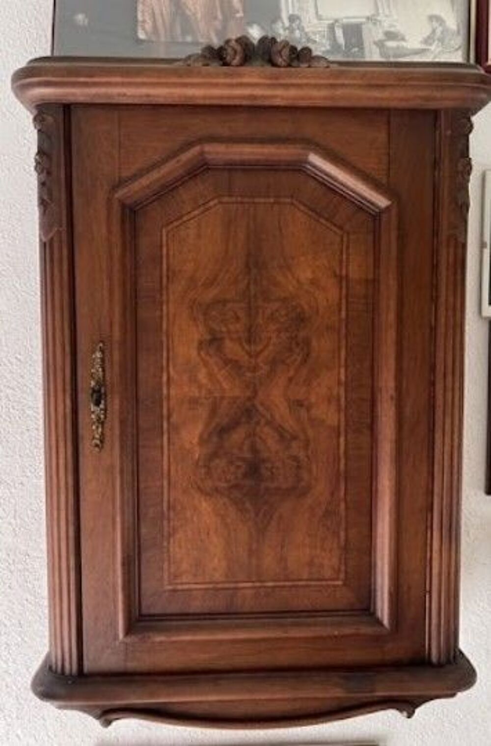 Petit Cabinet / Armoire murale en ronce de noyer Meubles