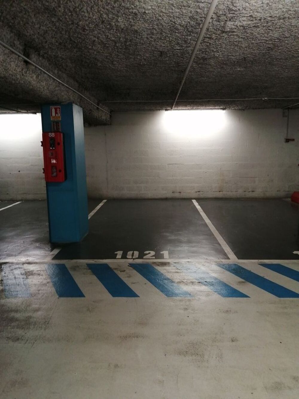 Location Parking/Garage parking 2eme sous sol  place Pey-Berland Bordeaux