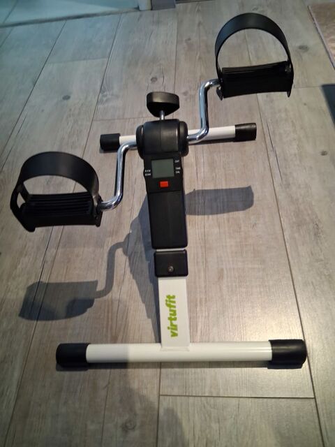 Mini v�lo p�dalier  d'appartement 20 La Roche-sur-Yon (85)