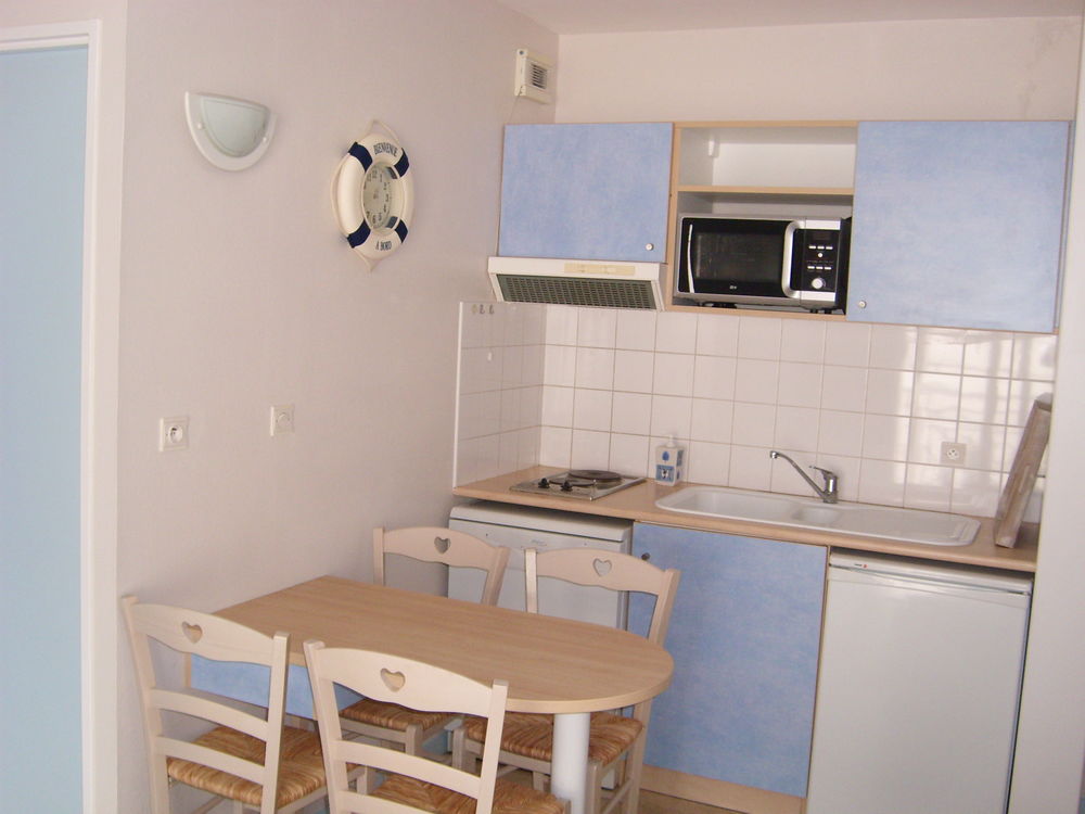    La jonch�e  curistes  vacanciers Poitou-Charentes, Rochefort (17300)