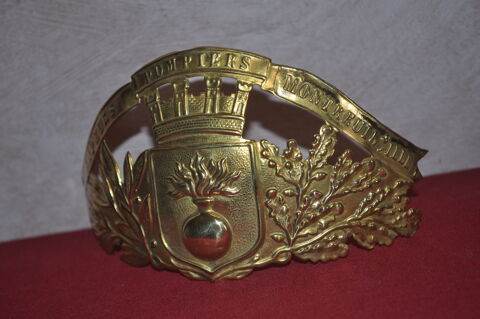 plaque de casque de pompier 1885 avec son crou et vis 25 Saint-Germain (10)