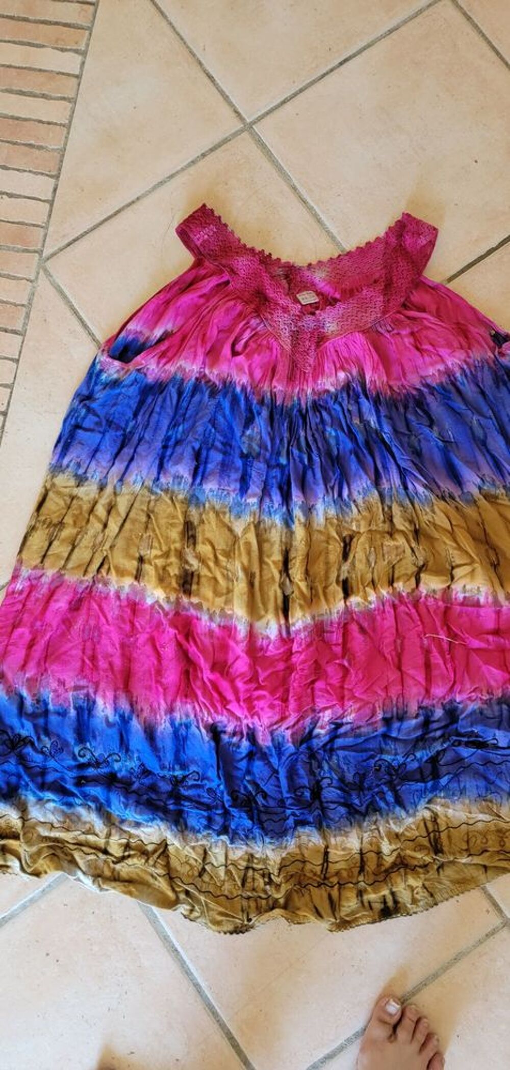 Robe multicolore toutes tailles prix 22,90 neuve Vtements
