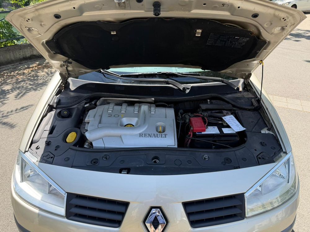 M&eacute;gane II CC M&eacute;gane CC 2.0T Sport Dynamique 2005 occasion 94340 Joinville-le-Pont