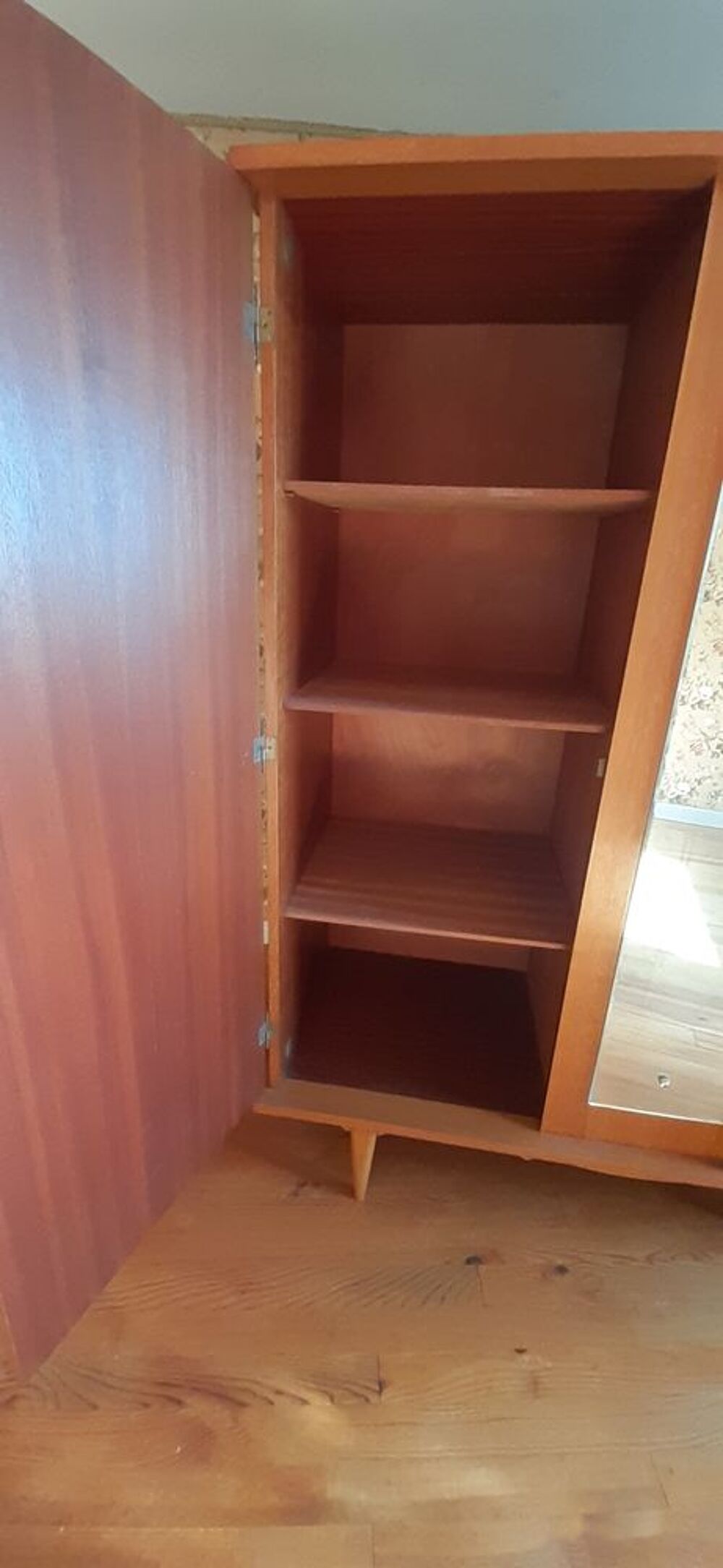 ARMOIRE, vintage, ann&eacute;e 70 Meubles