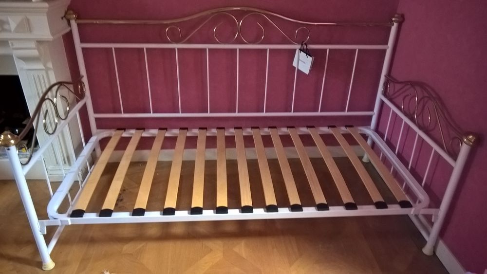 Lit banquette avec son matelas Meubles