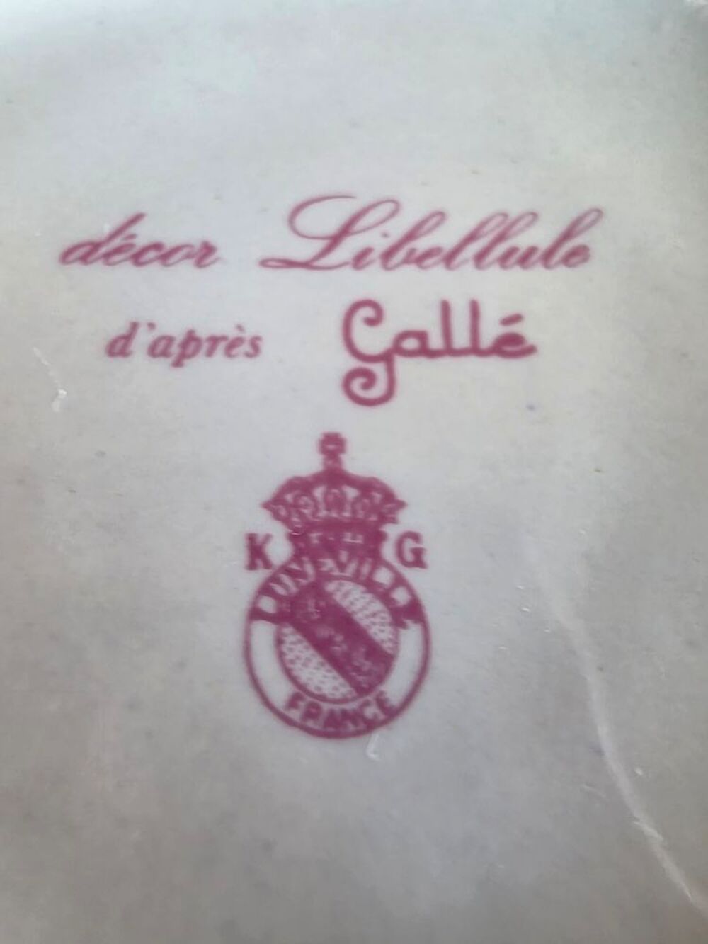 Grandes Tasses &agrave; d&eacute;jeuner + assiettes 
Cuisine