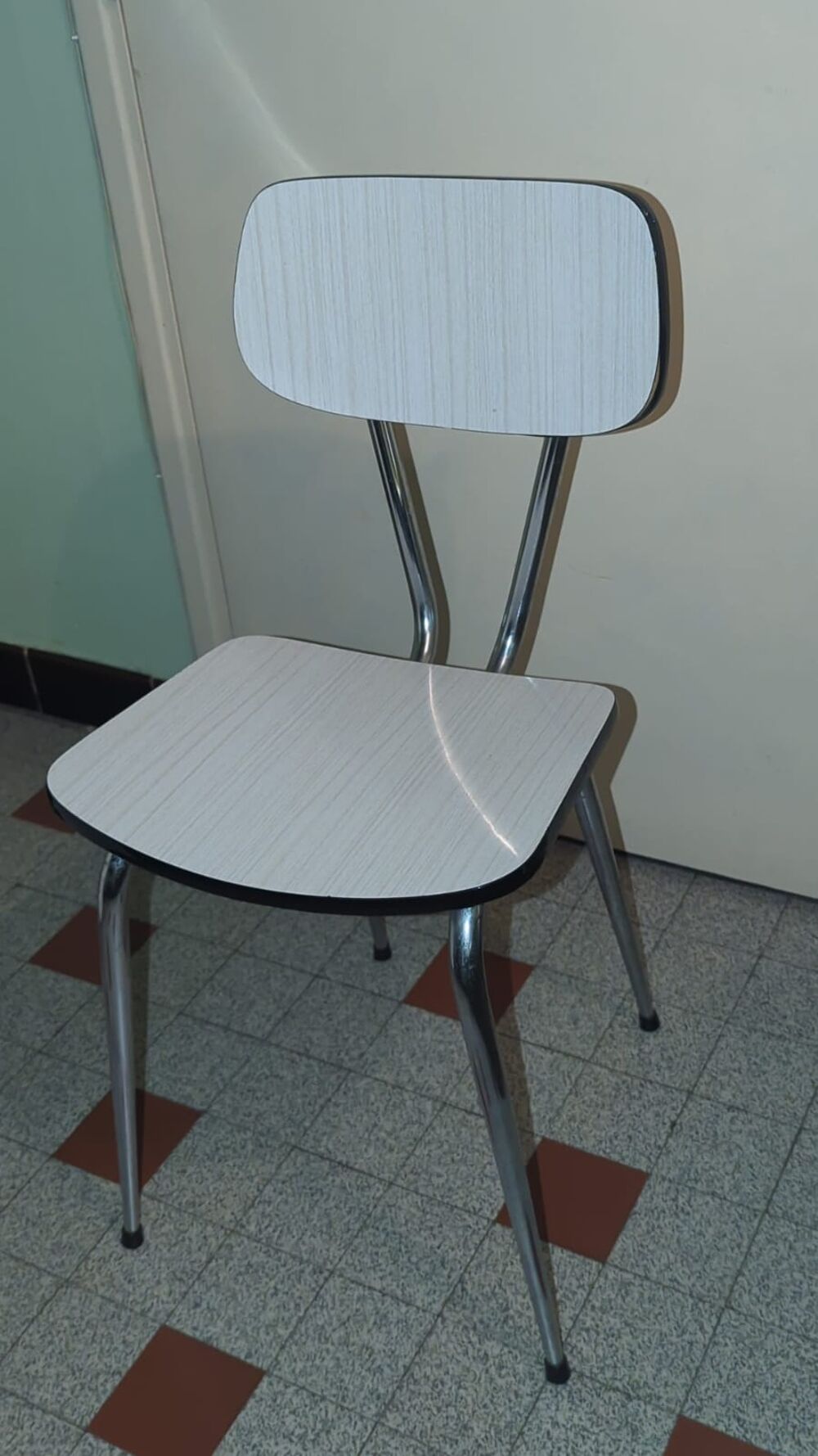 Table + 4 chaises "Formica - Vintage annees 60"
Meubles