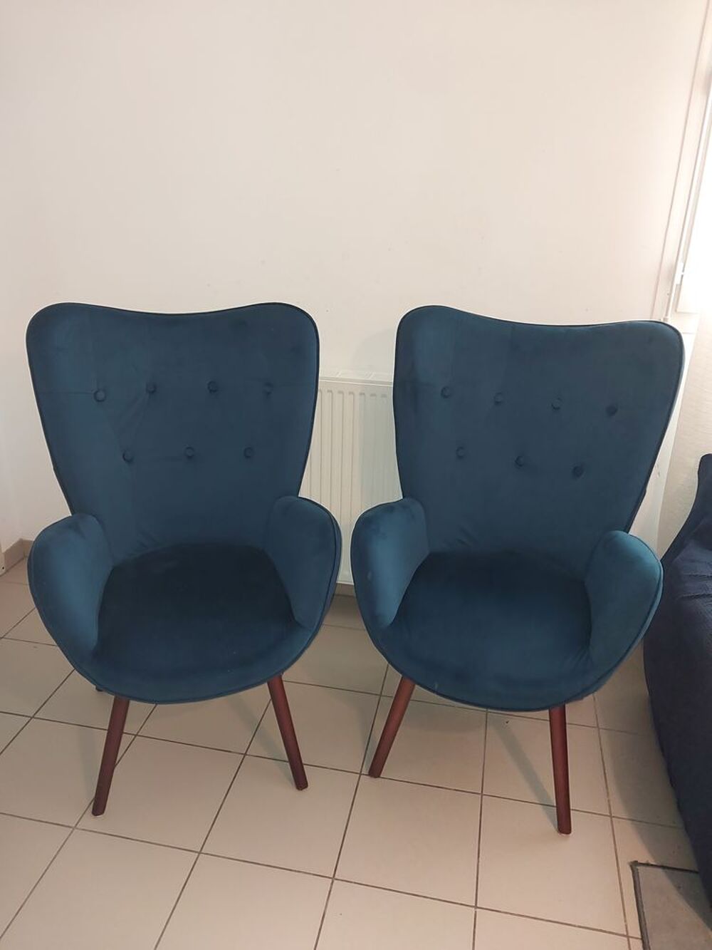 Deux fauteuils en velours Consoles et jeux vidéos