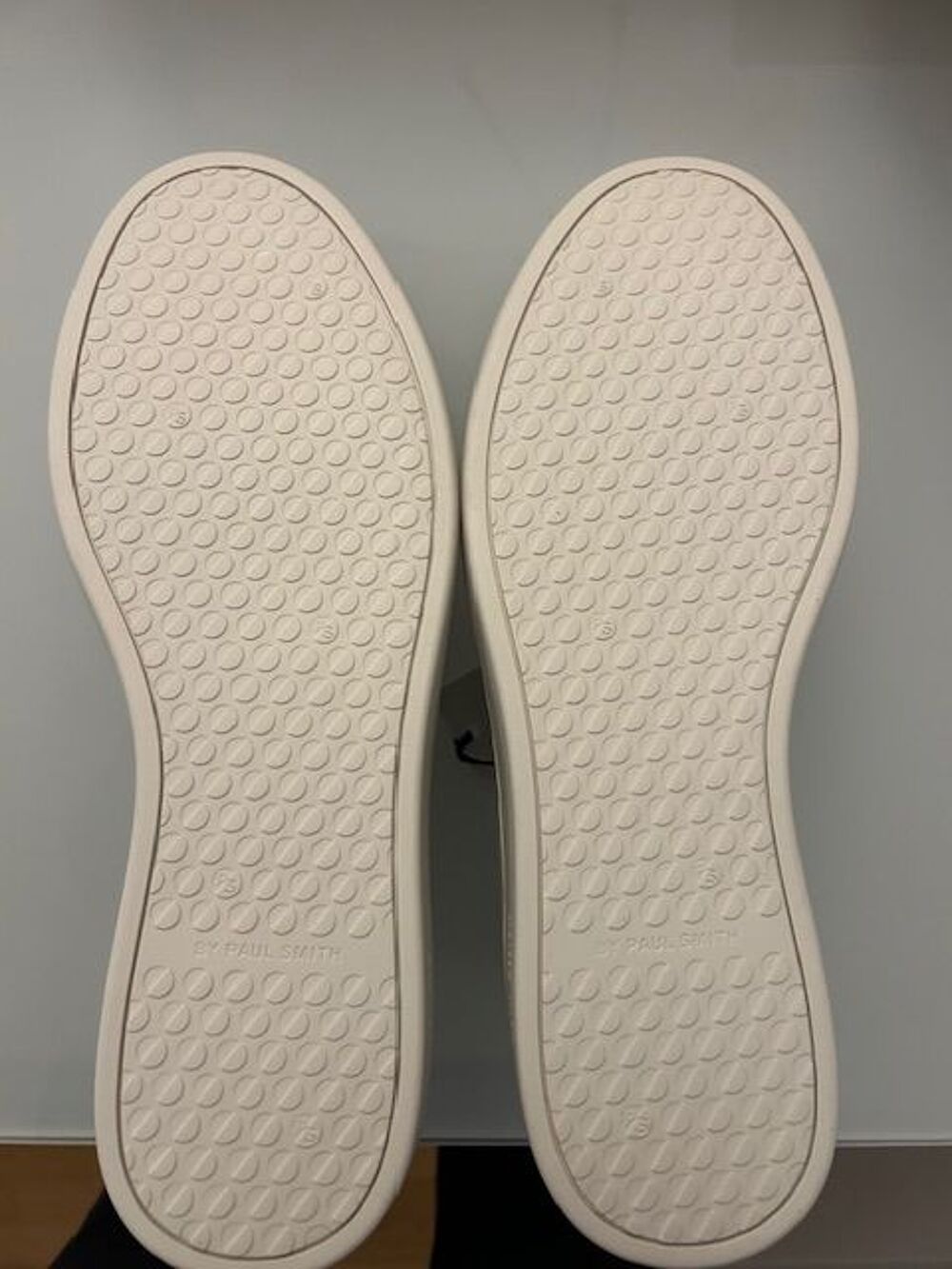 Sneakers pour homme. Paul Smith .Neufs Chaussures