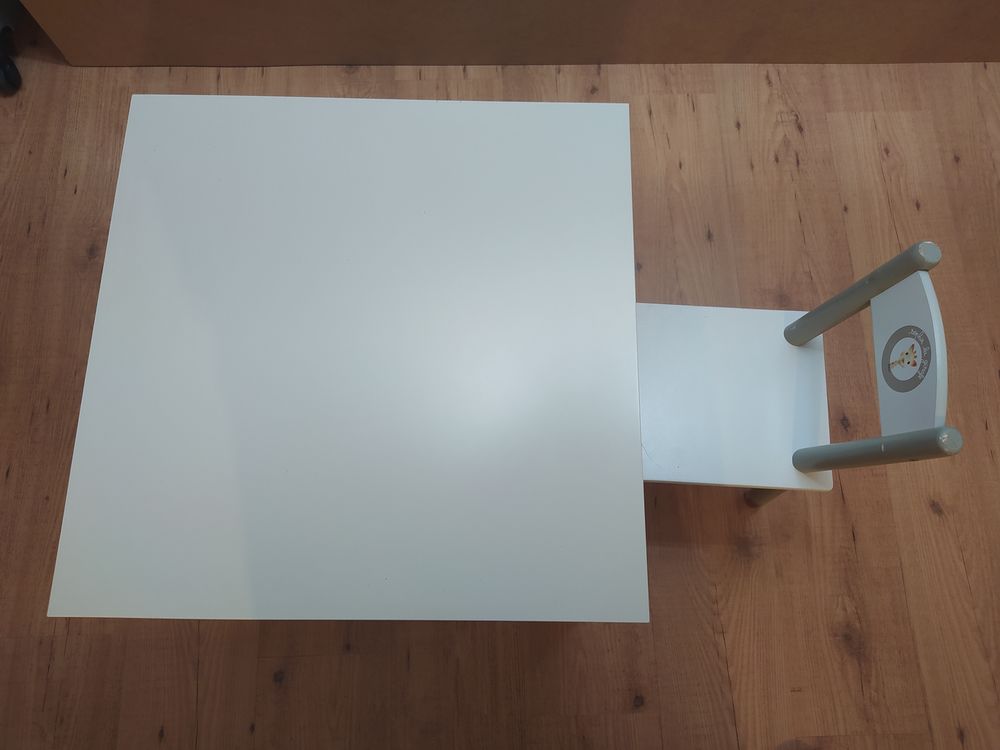 table et chaise pour enfant Puériculture