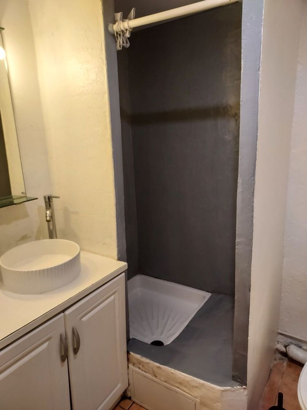 Location Appartement studio 29 m2 plus mezzanine hyper centre Marseille Marseille 1