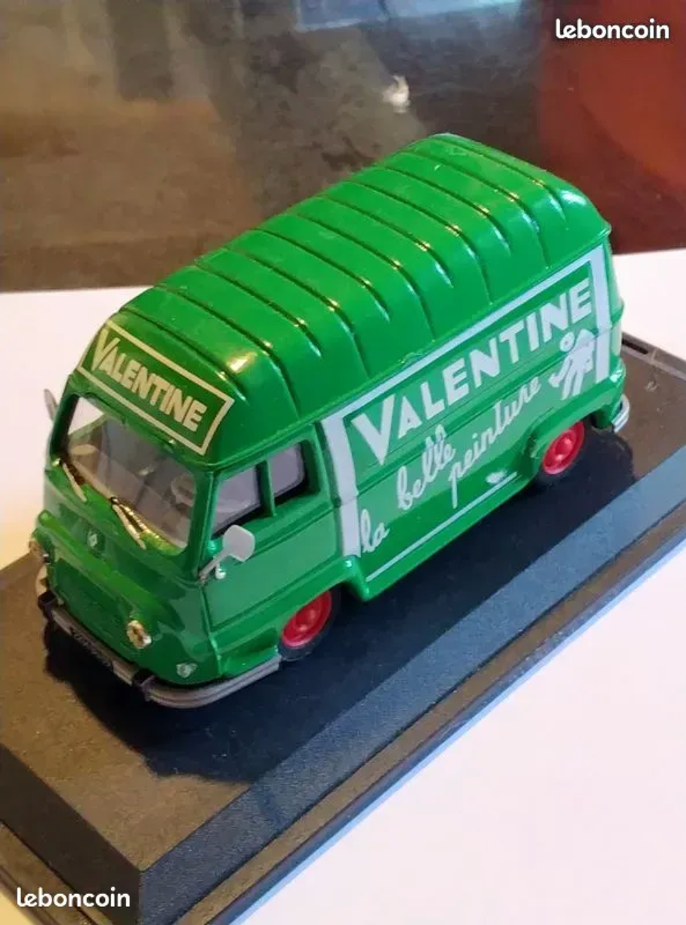 COLLECTION ESTAFETTE 1/43 