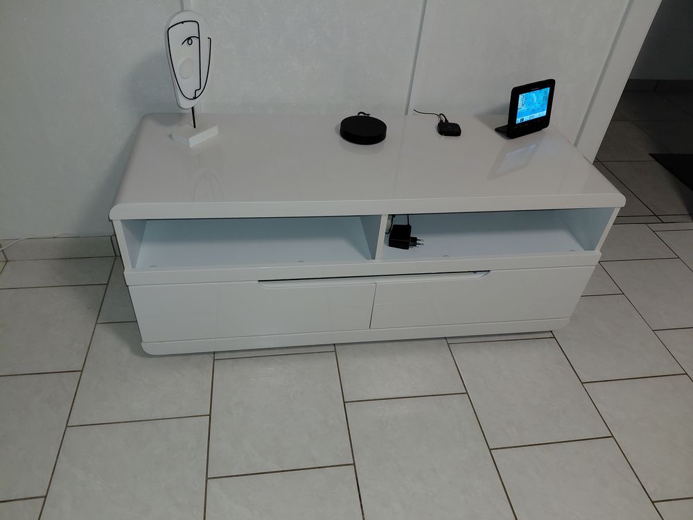 Meuble de t&eacute;l&eacute;vision Meubles