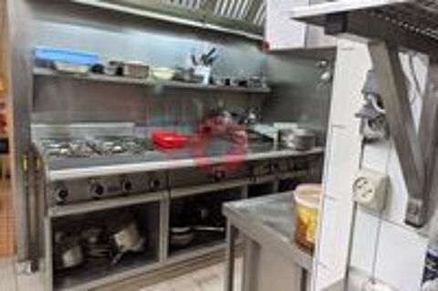   Entreprises Commerces / Vente Commerces - 200 m² 