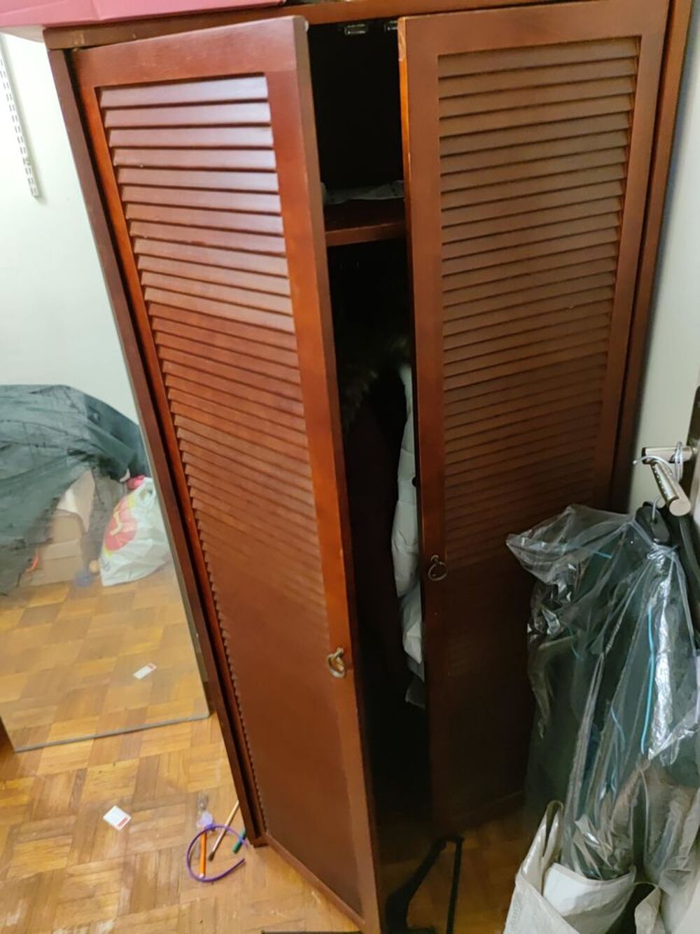 MEUBLE PENDERIE ACAJOU 2 PORTES Meubles