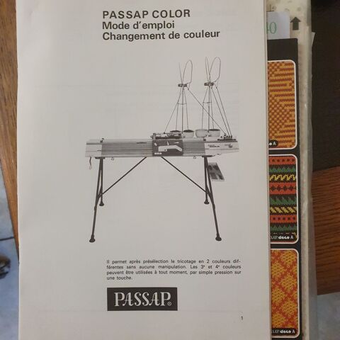 DONNE ANCIENNE MACHINE A TRICOTER MARQUE: PASSAP DUOMATIC 80 0 Voires (25)