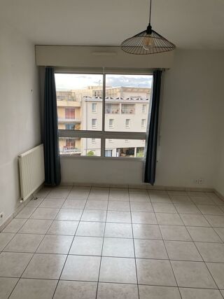  Appartement à louer 2 pièces 39 m²