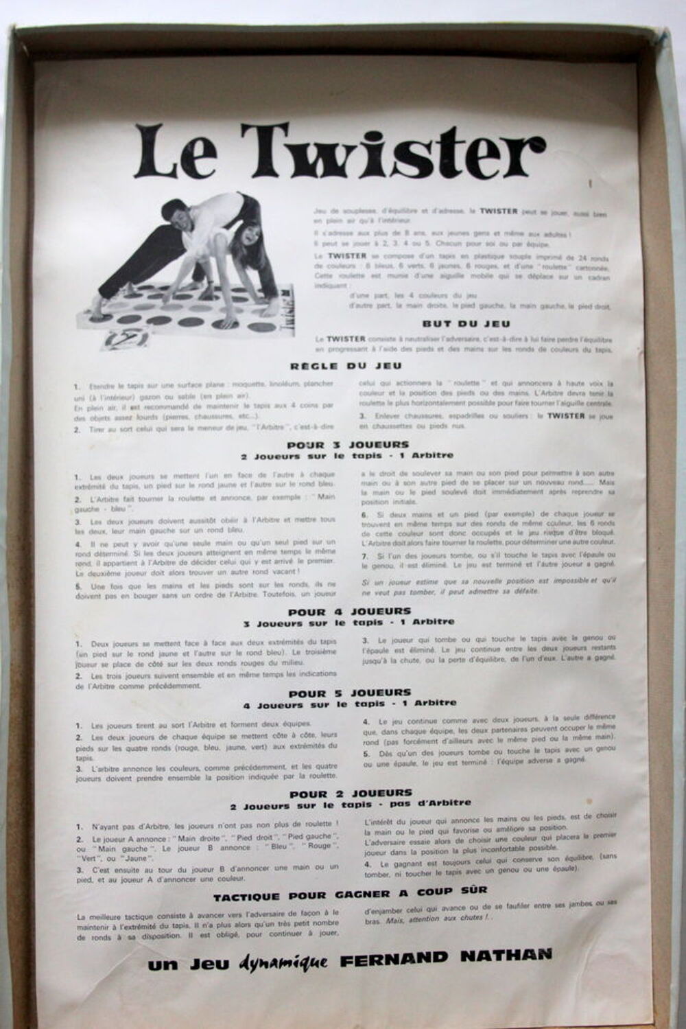 Twister un jeu de soci&eacute;t&eacute; &eacute;dit&eacute; par Fernand Nathan, 1966
Jeux / jouets