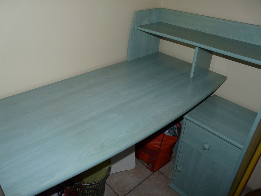 bureau d'angle informatique pour &eacute;tudiant Meubles