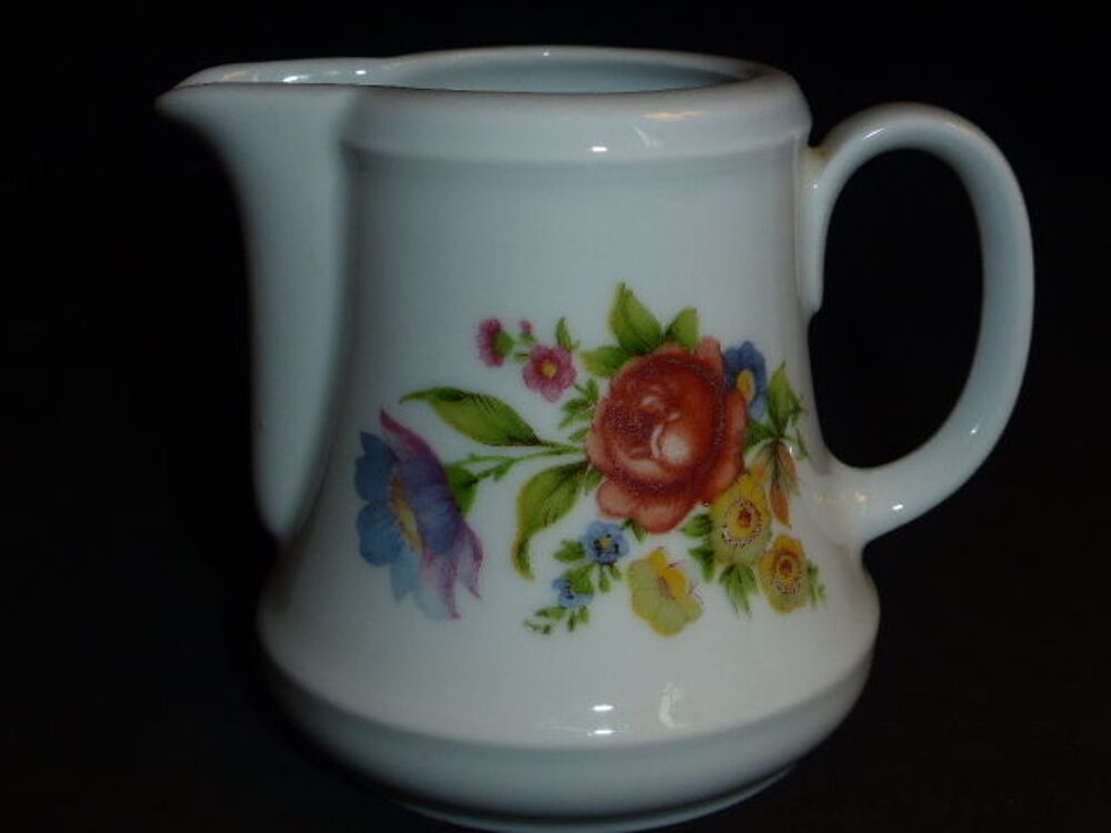 Petit pot &agrave; lait Porcelaine Royal D&eacute;cor St Amand 8 cm Cuisine