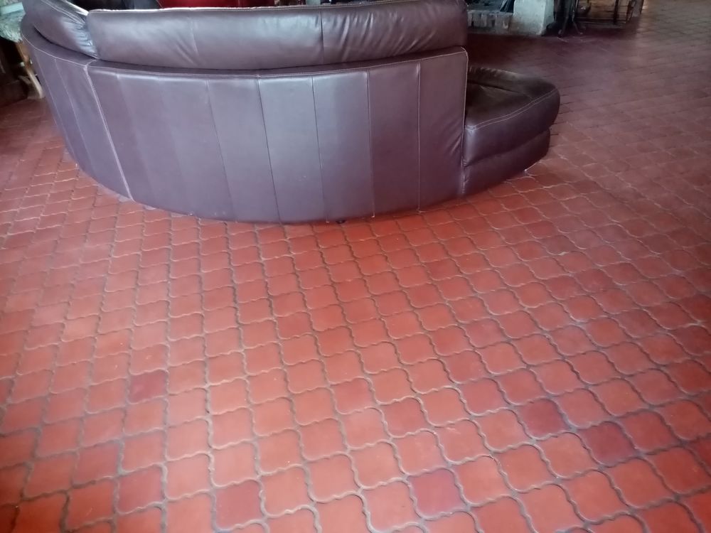 canap&eacute; cuir marron(cuir center)
Tr&eacute;s bel &eacute;tat, 350 € Meubles