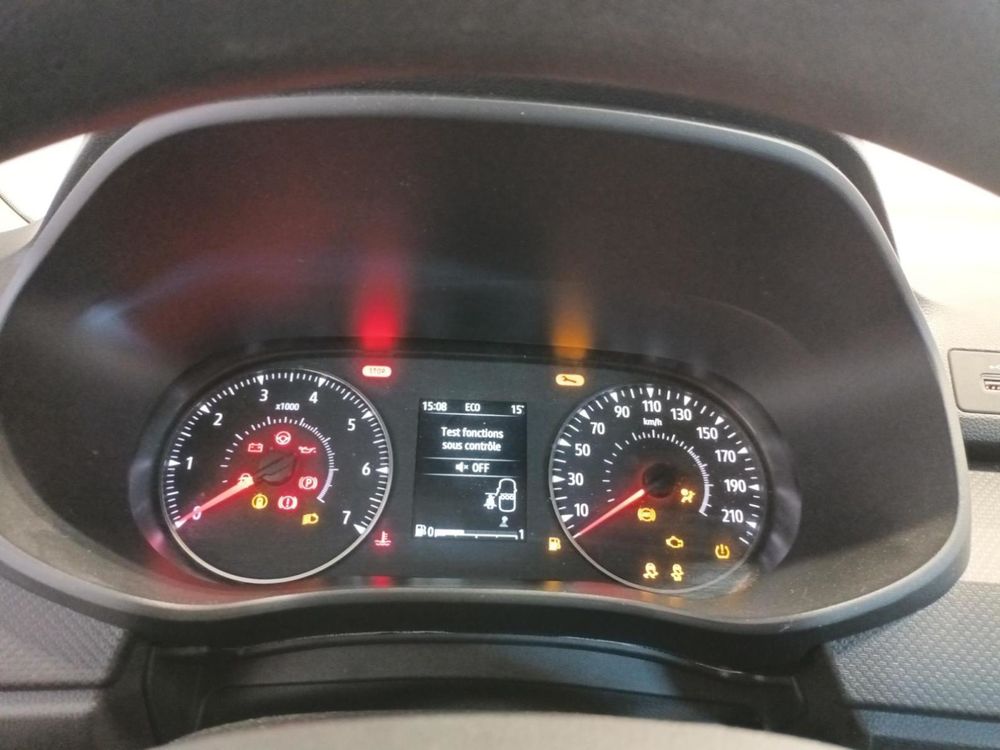Sandero TCe 90 - 22 Stepway Essentiel 2023 occasion 08000 Charleville-M&eacute;zi&egrave;res