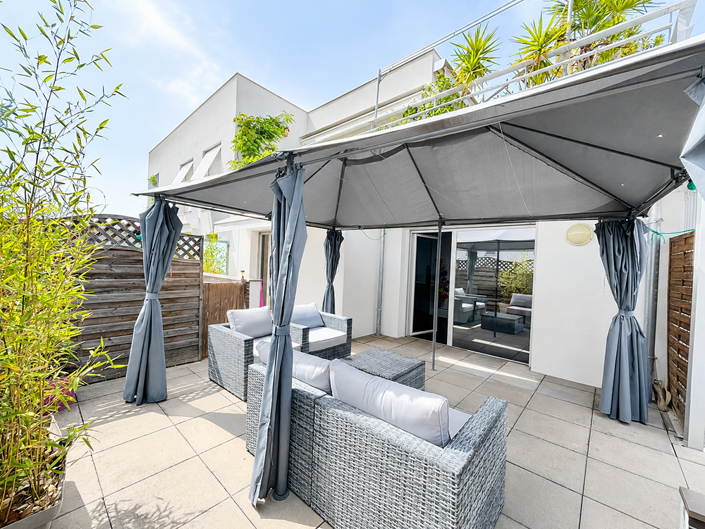 Vente Appartement T3 de 65 m² avec terrasse exceptionnelle de 63 m² à Gerland Lyon 7