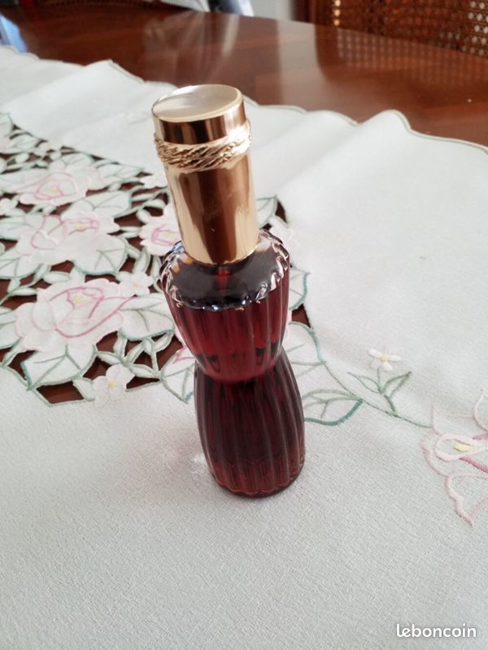 PARFUM ESTEE LAUDER NEUF 