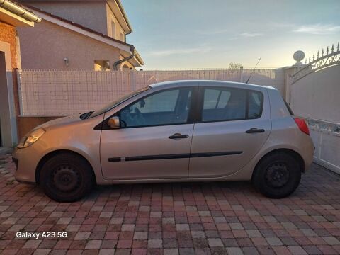 Renault clio iii 1.5 dCi 86 CV 224000 km ann&eacute;e 200