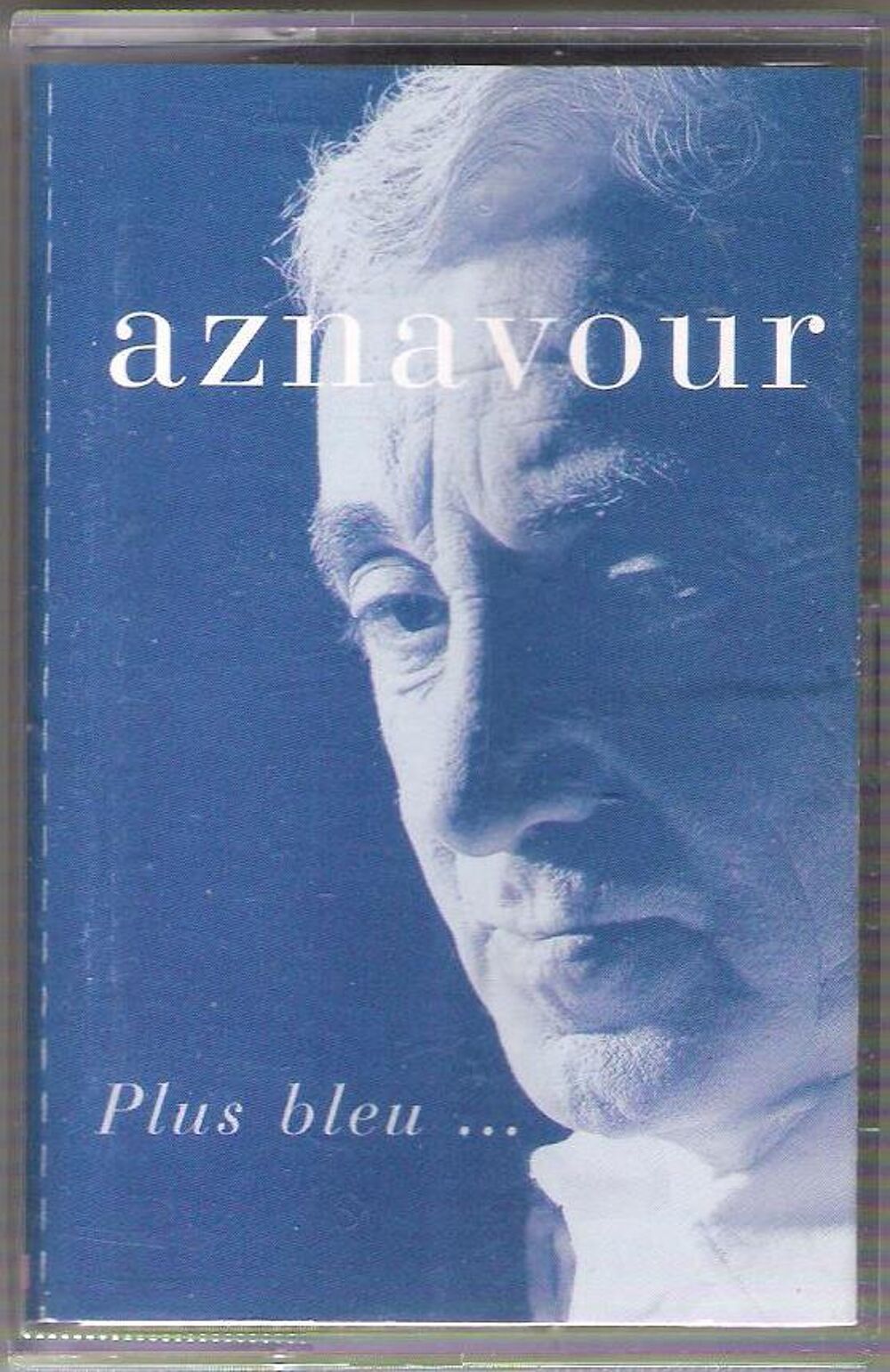 Cassette K7 audio Charles Aznavour 'Plus bleu...' CD et vinyles