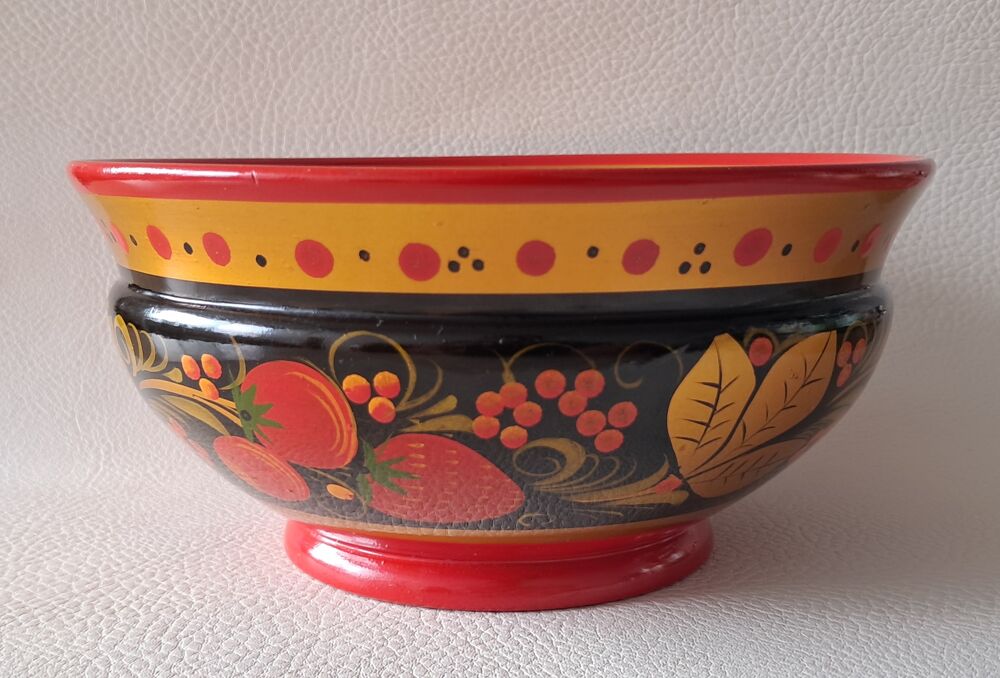 bol d&eacute;coratif en bois laqu&eacute; noir rouge or Khokhloma Décoration