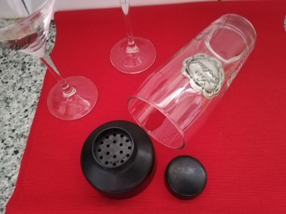 Verres cocktail et shaker Décoration
