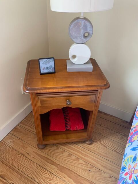 Table chevet 50 Bordeaux (33)