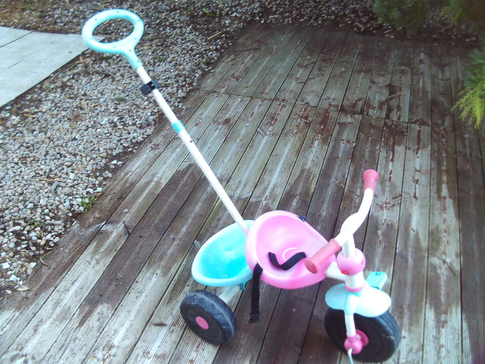 TRICYCLE enfant Jeux / jouets