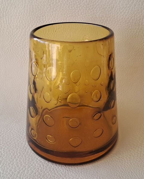 Vase petite taille en verre soufflé décoré de bulles d'air Mauguio-Carnon-Plage (34)