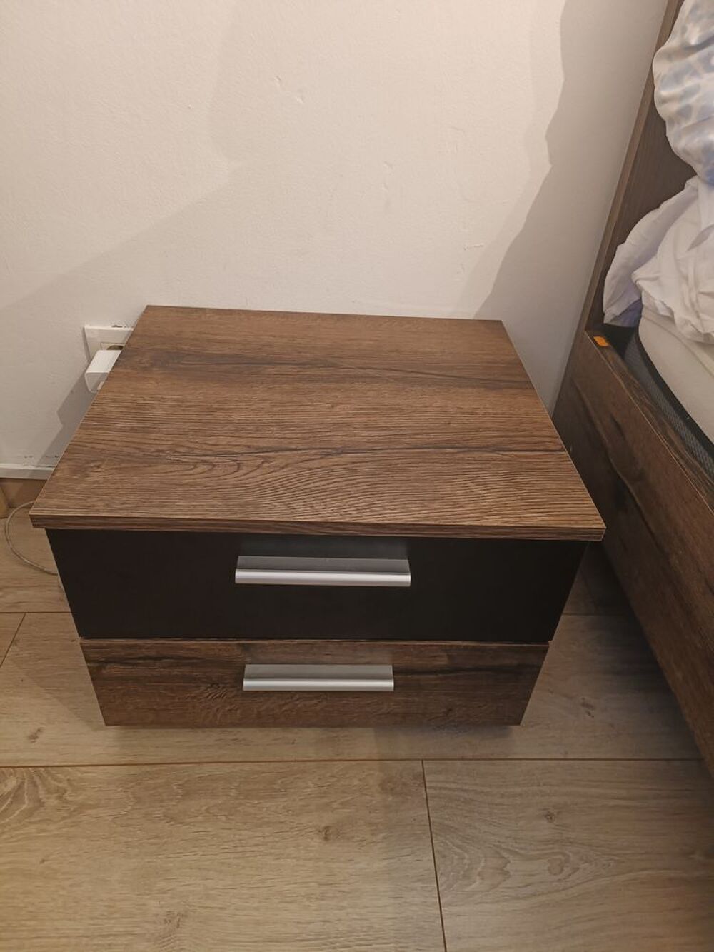 Chambre compl&egrave;te adulte ? comme neuve ? couchage 180x20 Meubles