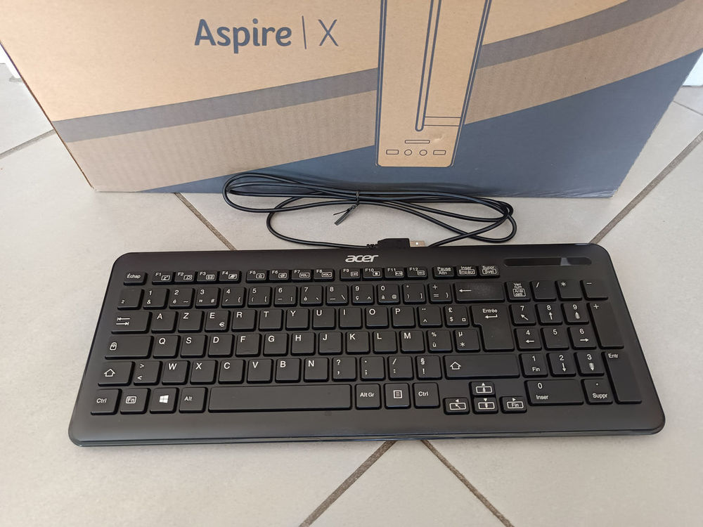 PC de bureau ACER Aspire XC-605 Matériel informatique