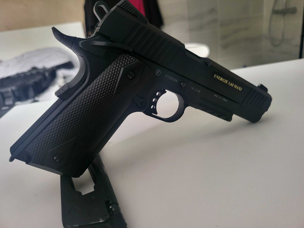 replique airsoft Sports