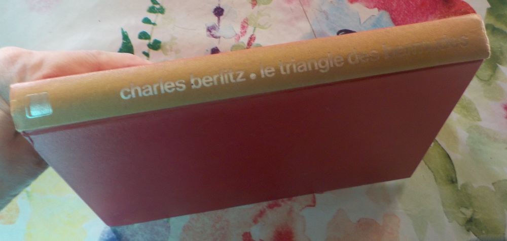 LE TRIANGLE DES BERMUDES de Charles BERLITZ Ed. Hachette Livres et BD