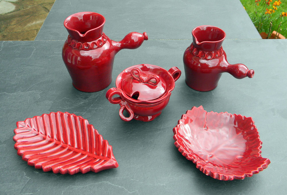 VALLAURIS, ensemble rouge Décoration