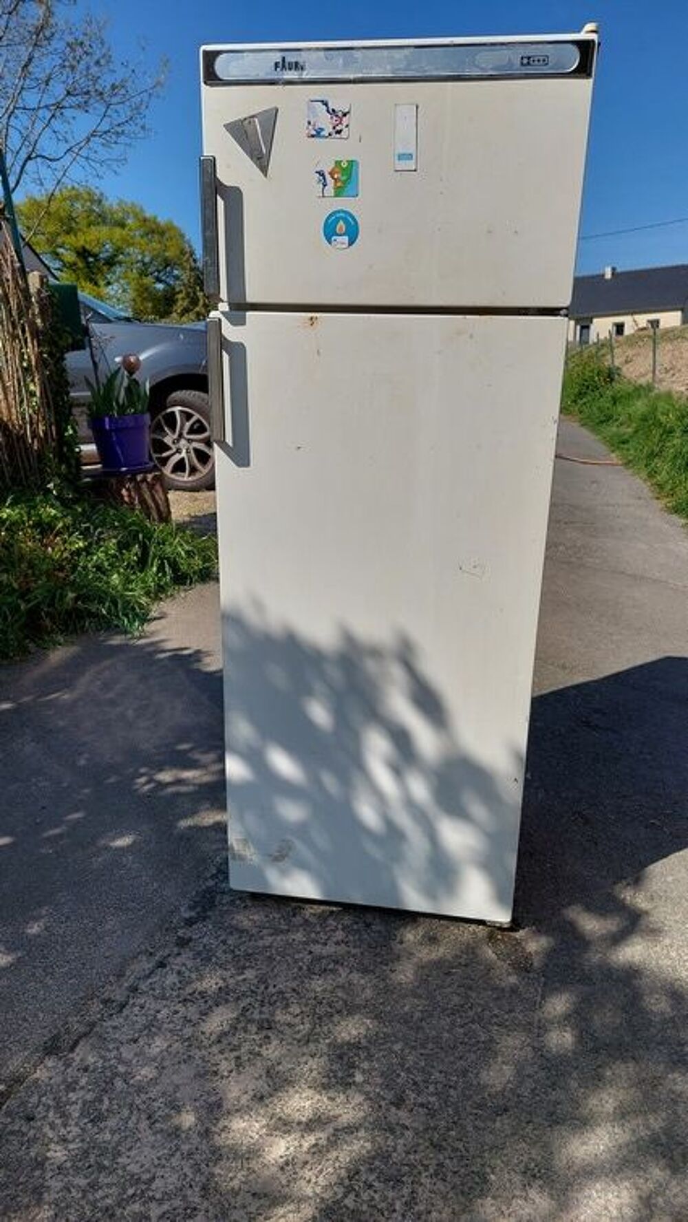 DONNE R&eacute;frig&eacute;rateur (+ mini cong&eacute;lateur) Electroménager